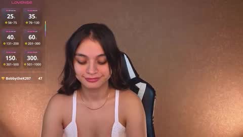 Snapshot of leila_cherry chatting on November 12, 6:25 am Leila online show from November 12, 6:25 am