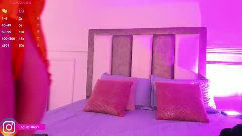 Snapshot of leilafisher chatting on February 25, 10:19 pm Leila online show from February 25, 10:19 pm