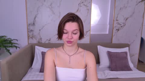 Snapshot of leilalawson chatting on January 11, 8:00 am LeilaLawson online show from January 11, 8:00 am