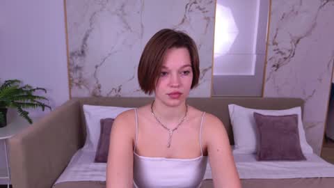 Snapshot of leilalawson chatting on January 11, 11:12 am LeilaLawson online show from January 11, 11:12 am