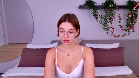 Snapshot of leilalawson chatting on February 10, 7:26 am LeilaLawson online show from February 10, 7:26 am