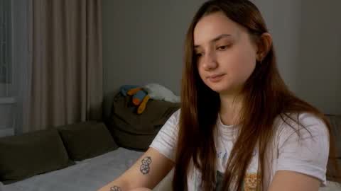 Snapshot of lelia_vibe chatting on February 16, 5:42 pm Lelia online show from February 16, 5:42 pm