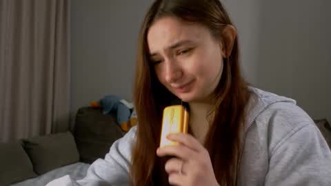 Snapshot of lelia_vibe chatting on February 27, 3:01 pm Lelia online show from February 27, 3:01 pm