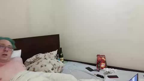 Snapshot of lemauwu chatting on December 1, 6:35 pm lemauwu online show from December 1, 6:35 pm