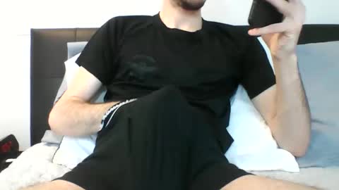 Snapshot of lemon2020435 chatting on May 19, 2:51 am lemon2020435 online show from May 19, 2:51 am