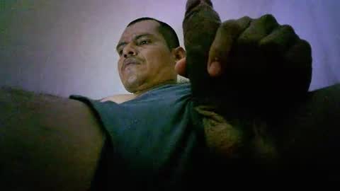 Snapshot of len0n_ chatting on February 6, 2:16 am Lenon online show from February 6, 2:16 am