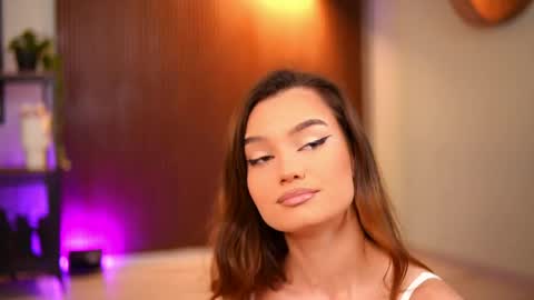 Lena Laurent online show from May 11, 9:15 am
