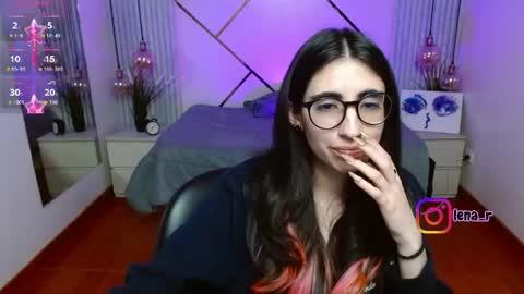 Lena online show from April 29, 8:59 pm