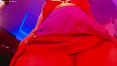 Lenna Kang online show from January 15, 3:49 pm