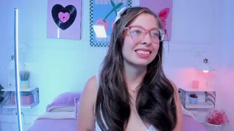 Lenna  online show from July 11, 11:24 am