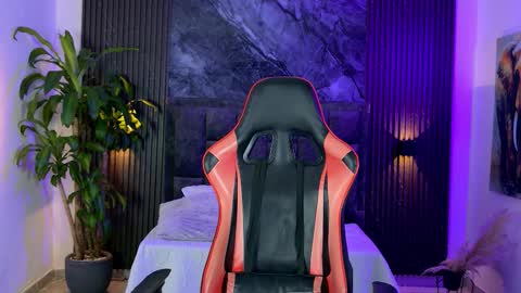 lennaa_s online show from February 27, 10:43 pm