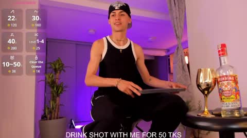 Lenner INDEPENDENT MODEL online show from April 8, 12:21 am