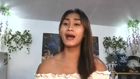 Snapshot of lennonxshit chatting on April 20, 9:23 am JANE online show from April 20, 9:23 am