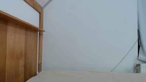 Leo and Lori online show from December 13, 3:27 am