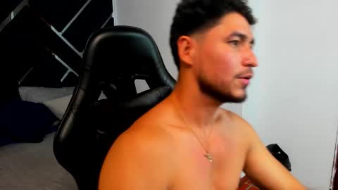 Snapshot of leo_carter1 chatting on February 18, 2:57 pm leo_carter1 online show from February 18, 2:57 pm