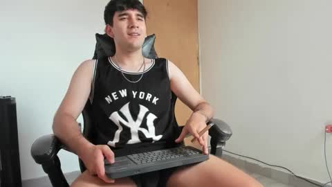 Leo Jones online show from March 28, 7:24 pm