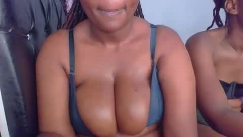 leo_kitty8 online show from February 26, 8:41 pm