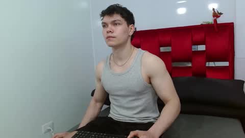 leo_morris online show from January 3, 1:03 pm