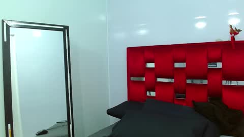 leo_morris online show from January 4, 4:22 pm