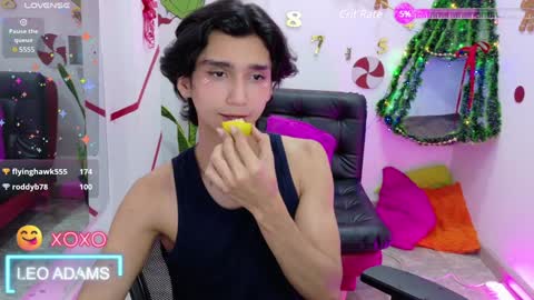 Snapshot of leoadamss chatting on December 14, 7:36 pm Leo online show from December 14, 7:36 pm