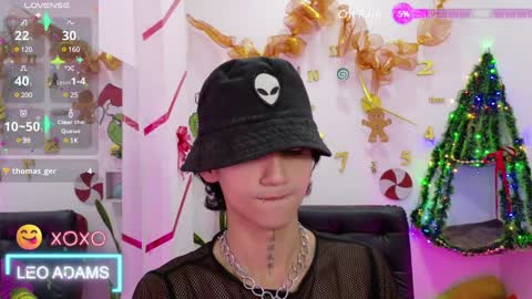 Snapshot of leoadamss chatting on December 23, 1:56 pm Leo online show from December 23, 1:56 pm