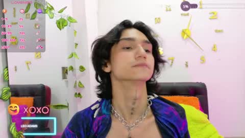 Snapshot of leoadamss chatting on February 18, 3:54 pm Leo online show from February 18, 3:54 pm