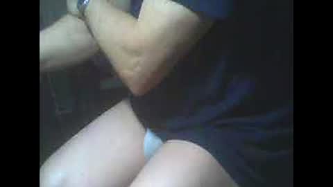 Snapshot of leobauo chatting on February 1, 10:52 pm leobauo online show from February 1, 10:52 pm