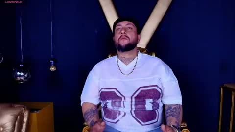 Snapshot of leoboss_ chatting on July 4, 4:51 am leoboss_ online show from July 4, 4:51 am