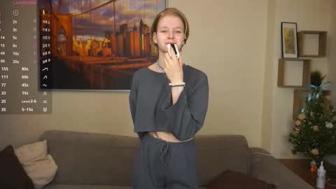 Hello Im Roxy Im just starting my journey here so lets get acquainted online show from March 7, 5:10 pm