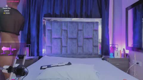 leomonnroe online show from April 5, 2:25 pm