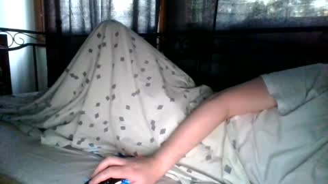 Snapshot of leon7069 chatting on July 8, 2:27 am Leon online show from July 8, 2:27 am