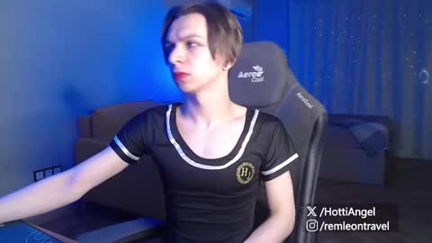 Snapshot of leon_yuugen chatting on February 22, 3:54 pm Leon online show from February 22, 3:54 pm