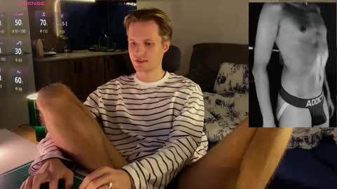 Leon online show from February 13, 9:55 pm