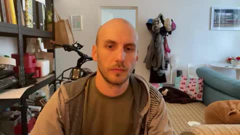 Snapshot of leonvampire chatting on October 1, 1:50 pm Leon online show from October 1, 1:50 pm