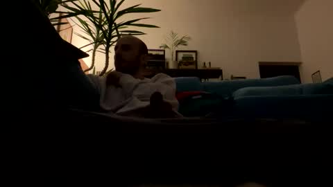 Leon online show from December 1, 3:17 pm