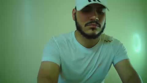 Snapshot of leosroom chatting on September 24, 9:51 pm Leo online show from September 24, 9:51 pm