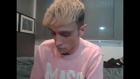 Snapshot of lepetitmarcel chatting on March 16, 12:42 pm Marcel online show from March 16, 12:42 pm