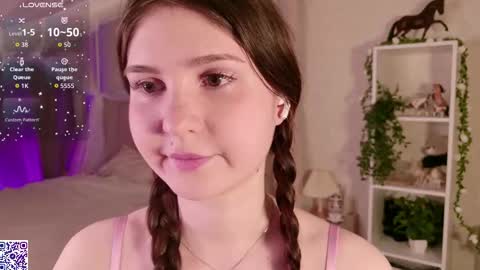 Nicole Moore online show from February 12, 3:29 pm