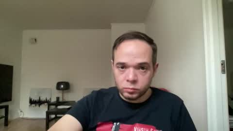 Snapshot of leroidesaulnes chatting on November 17, 1:06 pm leroidesaulnes online show from November 17, 1:06 pm