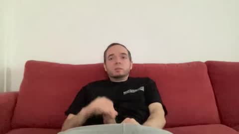 Snapshot of leroidesaulnes chatting on March 23, 10:19 am leroidesaulnes online show from March 23, 10:19 am