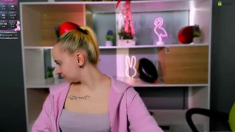 lesly_chilli online show from February 22, 1:20 pm