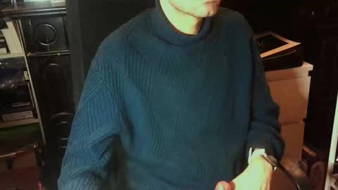 Snapshot of lestat_82 chatting on November 23, 4:07 pm Vampiro Diurno online show from November 23, 4:07 pm