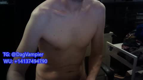 Snapshot of lestat_82 chatting on January 11, 4:34 pm Vampiro Diurno online show from January 11, 4:34 pm