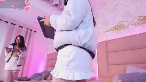 Leti White online show from February 6, 9:51 pm