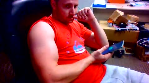 Snapshot of letsbeadventurous chatting on January 22, 8:49 pm The Silent type online show from January 22, 8:49 pm