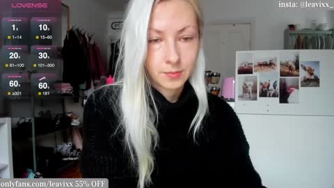 Snapshot of leusee chatting on December 18, 9:47 am LeaVixx online show from December 18, 9:47 am