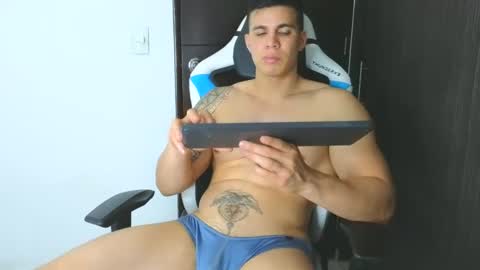 levelingg online show from December 6, 6:37 am