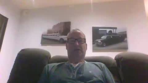 Snapshot of levensgenieters2 chatting on October 20, 6:25 am levensgenieters2 online show from October 20, 6:25 am