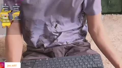 Levi  online show from February 3, 2:24 pm