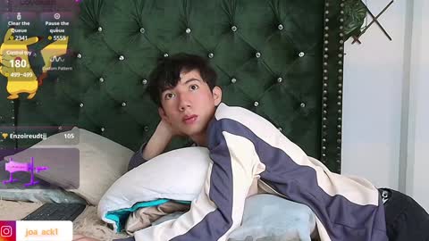 Levi  online show from February 7, 3:52 pm